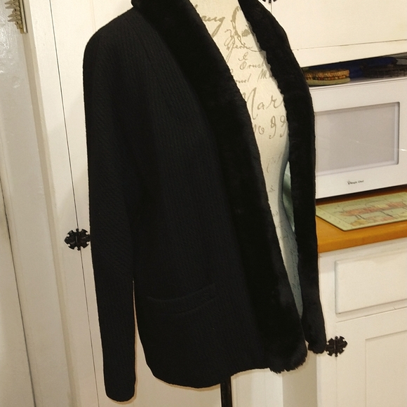 Fields of Tulsa vintage black fur collared jacket - Picture 13 of 15